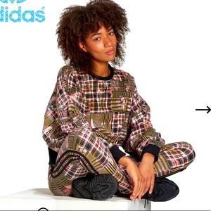 Adidas HER London Outfit Sz S